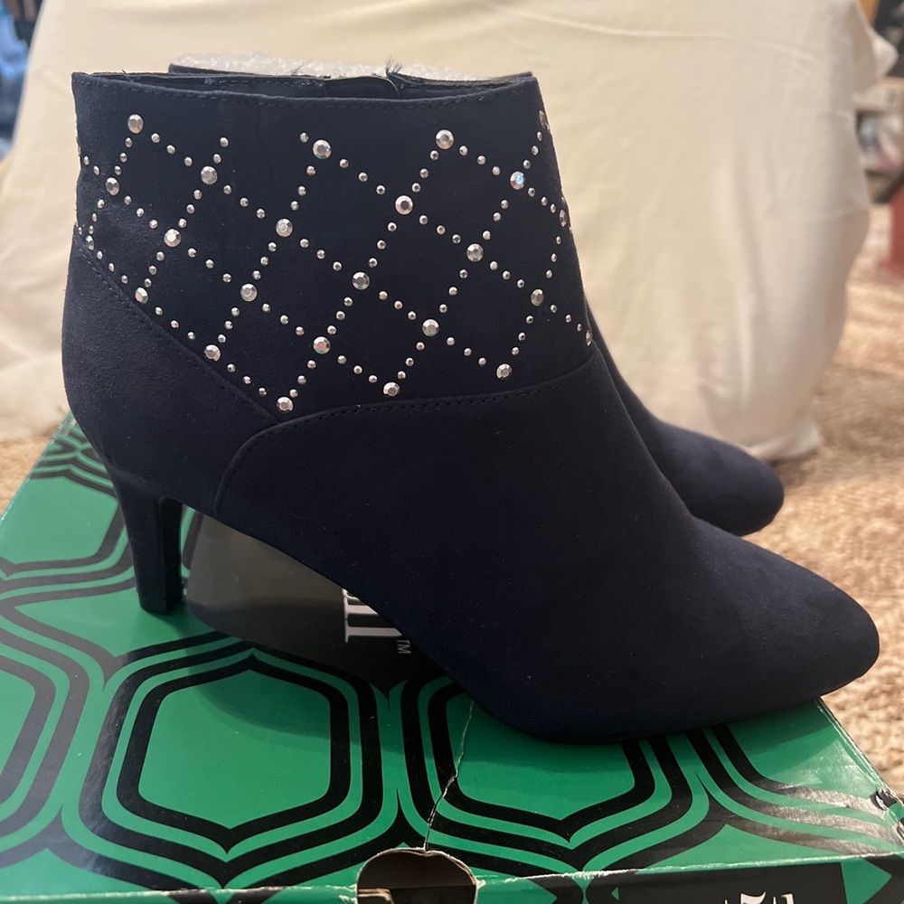 East5th EF Notus booties